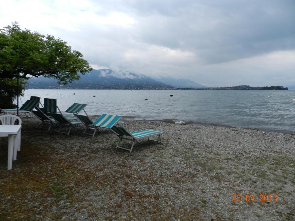 Albergo La Ripa Бавено Экстерьер фото