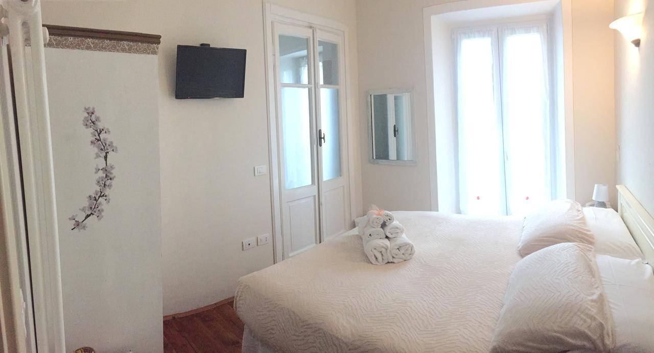 Albergo La Ripa Бавено Экстерьер фото